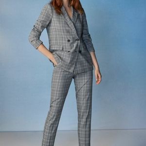 DYNAMITE Plaid SUIT
